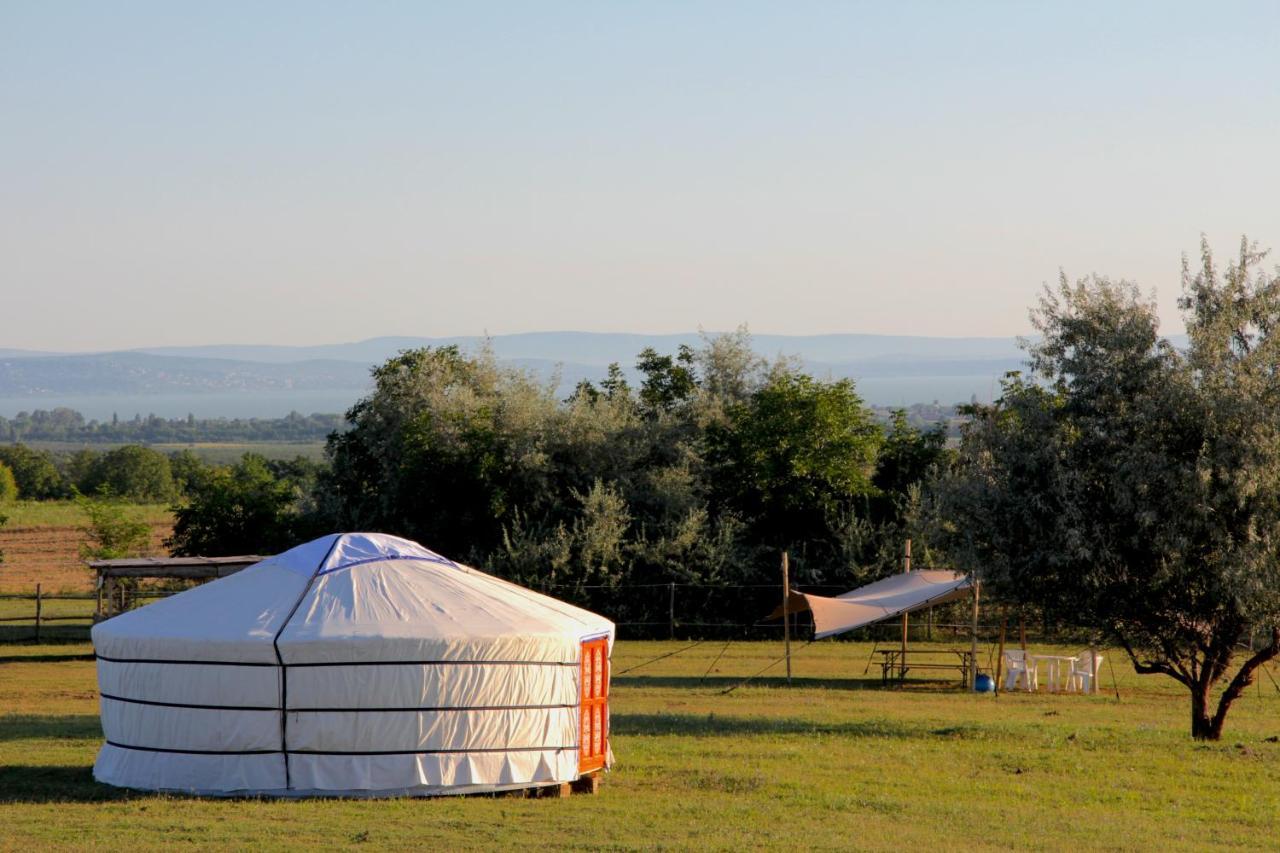 Dharma Horse Shelter Bungalows & Farmping Σίοφοκ Εξωτερικό φωτογραφία